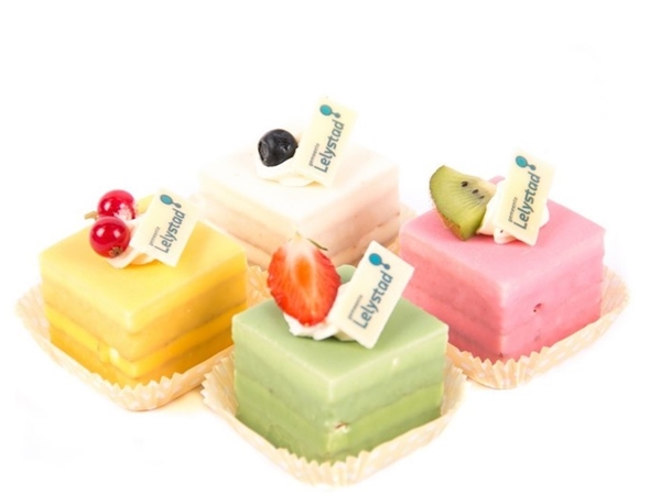 Petit Four Chipolata Gekleurd